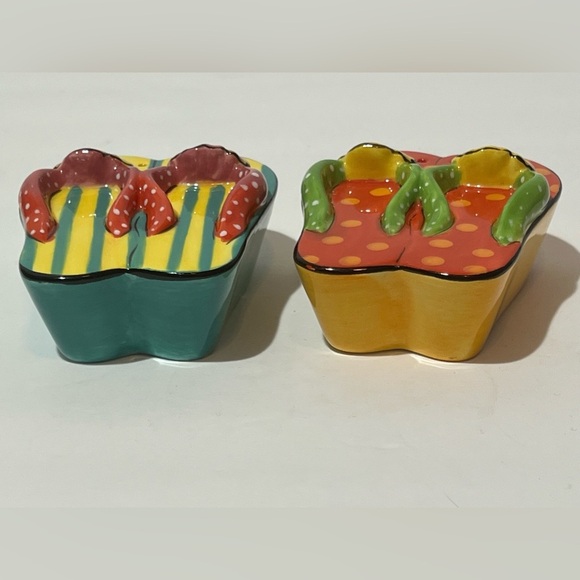 Clay Art Flip Flop Salt Pepper Shakers Floral Bright Summertime - Picture 2 of 11